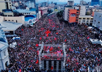 “Drejtësi, jo politikë!”- PDK mobilizon strukturat për marshin më 17 shkurt