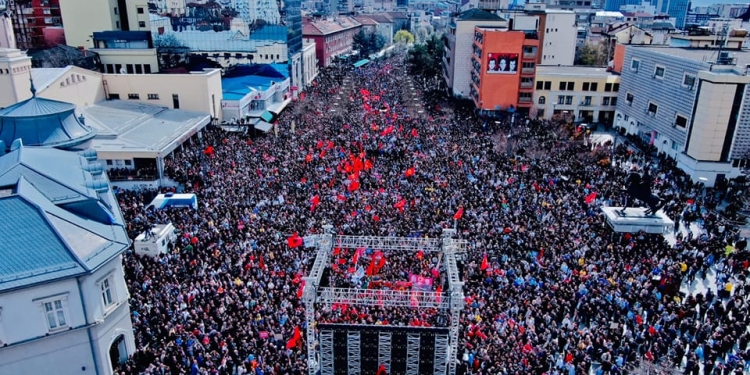 “Drejtësi, jo politikë!”- PDK mobilizon strukturat për marshin më 17 shkurt