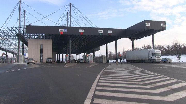 Zbulohen rreth 1 milion euro të padeklaruara në automjetin që po hynte në Kosovë te Merdarja