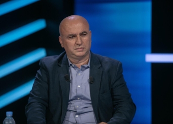 A do mundet Albin Kurti të heqë qafe Vjosa Osmanin, si “presidente e SHBA” në Kosovë