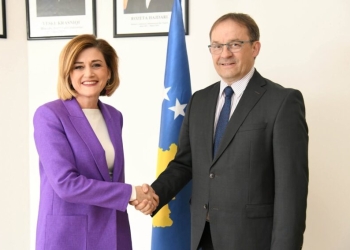 Kusari takon ambasadorin austriak Schnetzer, thekson thellimin e bashkëpunimit ekonomik