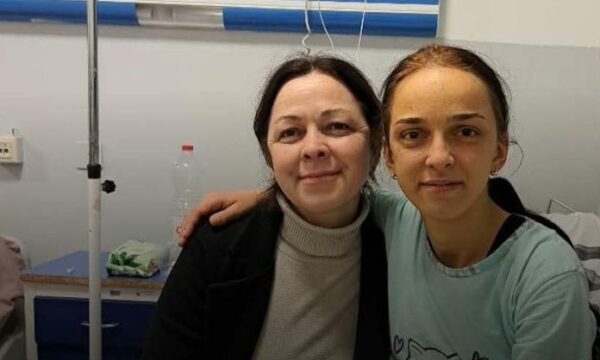 Kërkohet ndihmë: Një nënë nga Malisheva gati të dhurojë mëlçinë për vajzën e saj, por familja nuk e përballon financiarisht operacionin