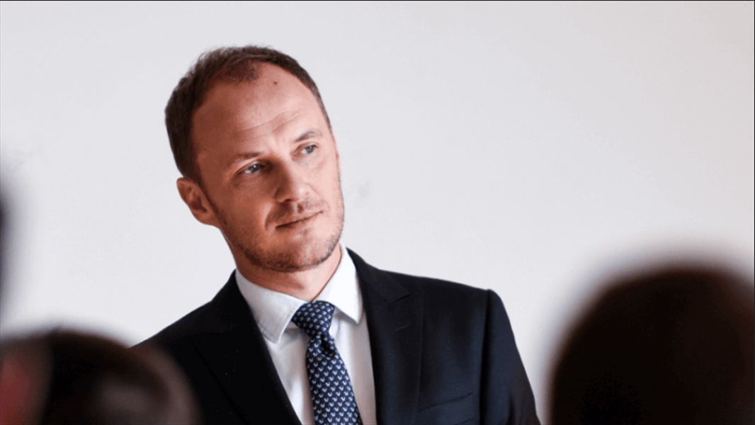 Selimi për Specialen: Gjyqtarët do të duhet ta lirojnë Thaçin nga akuzat – dëmi i shkaktuar besueshmërisë perëndimore në Kosovë është i pariparueshëm