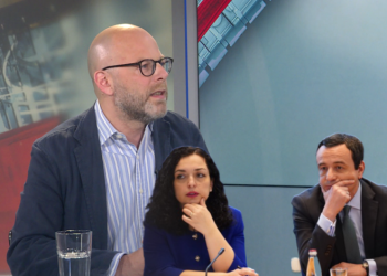 “Ka raporte të ngushta me SHBA, Kurti nuk i ka”, analisti Toby Vogel tregon pse LVV-ja nuk po e kandidon Osmanin për presidente
