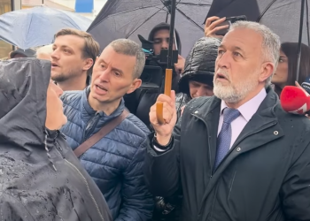 “Faji është te Albin kryehajni, qeveri kriminale-antishqiptare” – Protestuesit të nevrikosur me çmimet e larta të rrymës