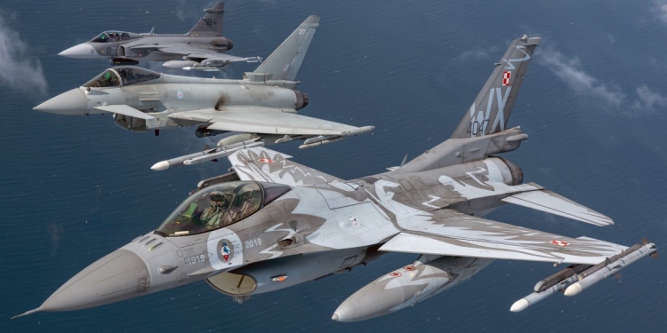Britania: Avionët luftarakë kryen sulme për mbrojtjen e interesave britanike