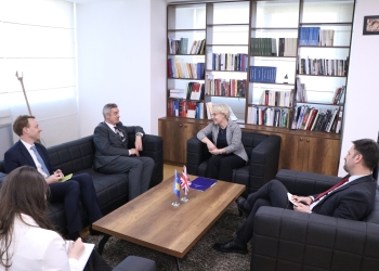 Hargreaves, Gërvallës: E rëndësishme të zgjidhen shpejt sfidat politike që të përparojë Kosova