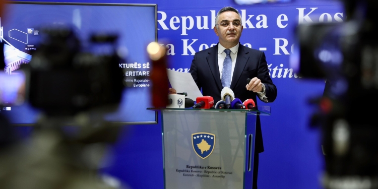 Alarmon Tahiri: Ekonomia e vendit buzë kolapsit, të ulet akciza dhe TVSH-ja e naftës