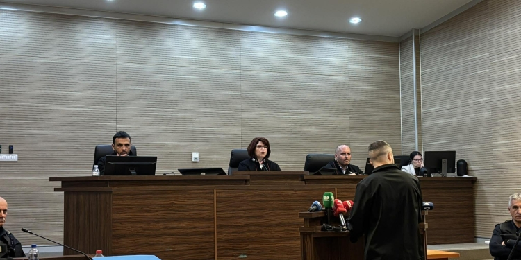 Kokalla vazhdon deklarimin: Kam hy 25 mijë euro kredi për Naim Murselin, ja dha 300 euro Graniti dhe veç i tha kënaqu