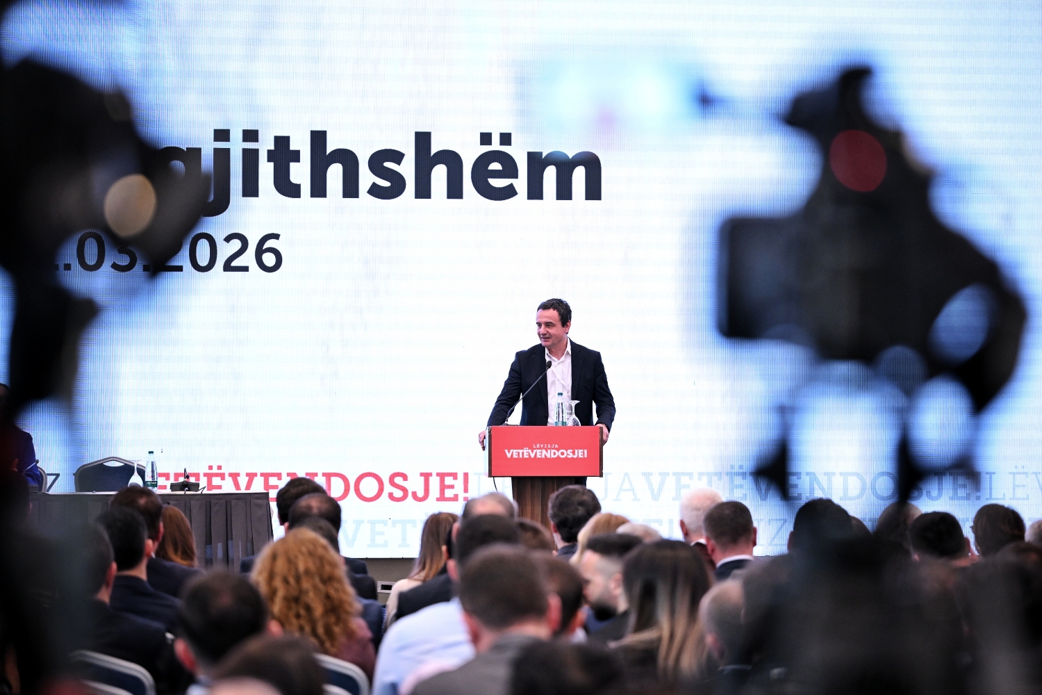 “Kurti tha se do të bëj përpjekje maksimale për Presidentin që të evitohen zgjedhjet” – VV shkruan për mbledhjen e Këshillit të Përgjithshëm