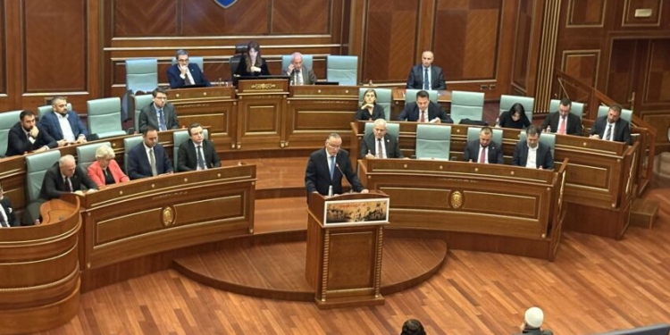 Hamza: Prekazi u bë altari i lirisë, ndërsa në Hagë po tentohet rishkrimi i historisë sonë të lavdishme
