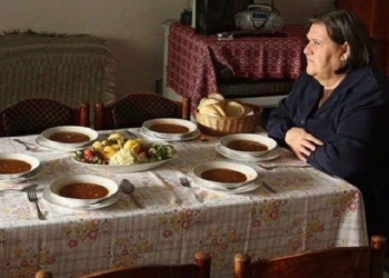 27 vite pa djemtë dhe bashkëshortin: 27 vite nuk ka lulëzu pranverë për mu