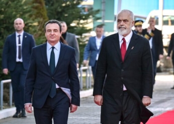 Rama: Kurrë s’kam dashur të ndërhyjë në politikën e Kosovës, më është dukur qesharake kur kanë tentuar të ndërhyjnë në Shqipëri