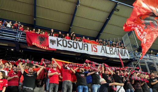 “Kosova është zemra e Shqipërisë”, tifozat Kuq e Zi në përkrahje të Dardanëve