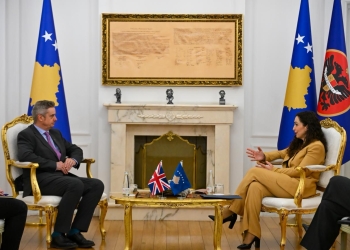 Presidentja Osmani priti në takim britanik