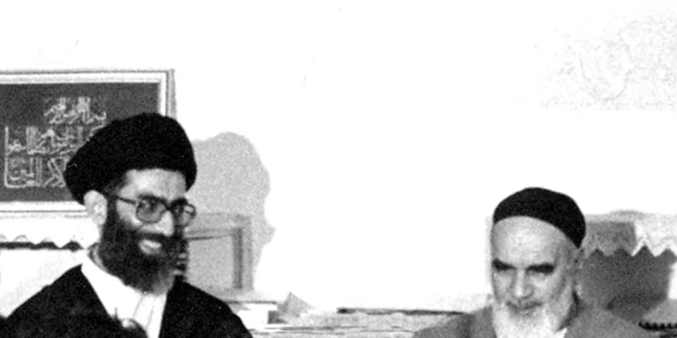 Pse zgjedhja e pasardhësit të Khameneit është aq e ndërlikuar?