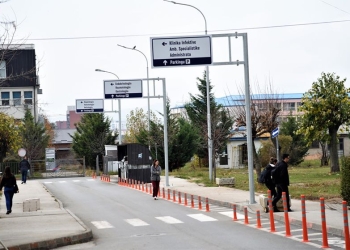 QKUK ul tarifën e parkingut, nga 1 euro në 50 cent për orë
