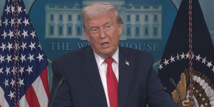 Trump kërcënon Iranin: Ndalni sulmet në Gjirin Persik ose do të hedhim …