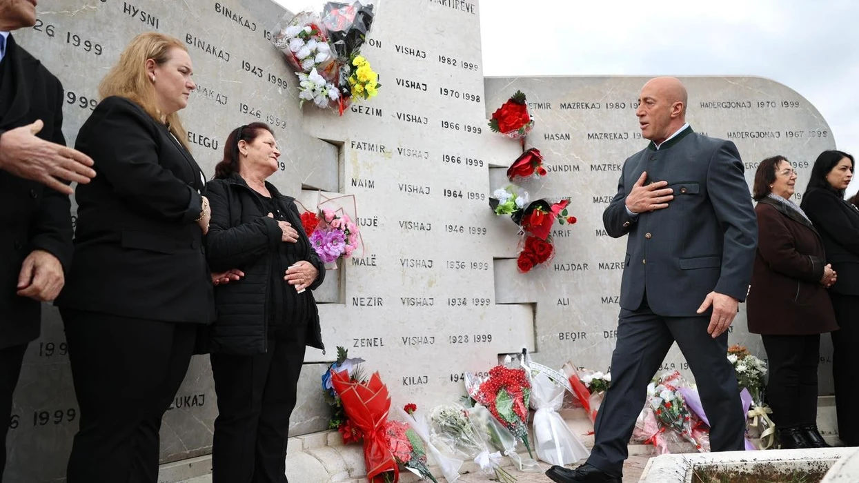 Haradinaj: Trimat e UÇK-së në tokë dhe NATO në qiell, i dhanë fund synimit serb për shfarosje