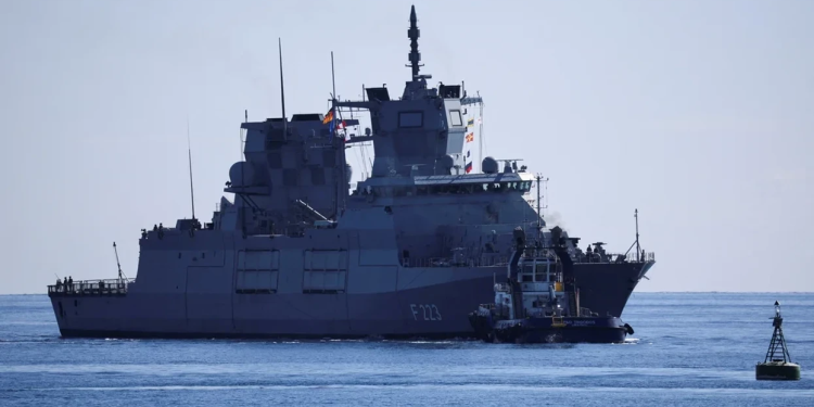 Anije dhe aeroplanë luftarakë në Qipro, shtetet e NATO-s rrisin praninë ushtarake