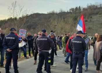 Protesta për Ligjin për të Huajt, bllokohet rruga në Jarinje në anën e Serbisë
