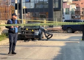 Shpërthim me tritol në Lezhë, goditet makina e një agjenti të krimeve