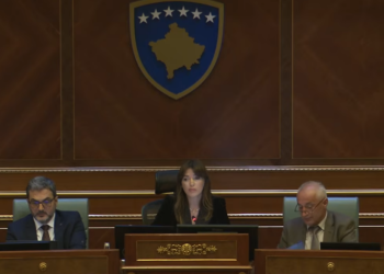 Seanca pa opozitën, pritet shpërbërja e Kuvendit sonte