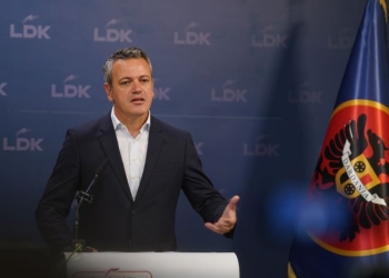 Gashi për amendamentet për president: Lojë e lodhur e manovër politike