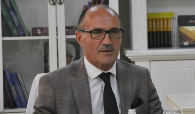 Gashi thotë se kompromiset e Kurtit për serbët janë antikushtetuese