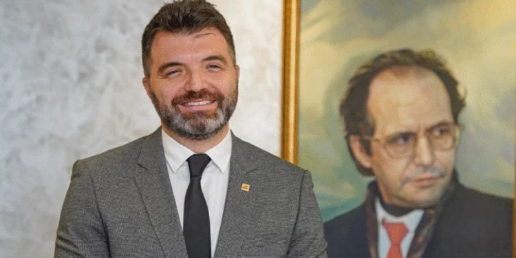 Sadiku: Shqiptaria është më e madhe se çdo individ, qoftë Edi Rama apo Donika Schwarz