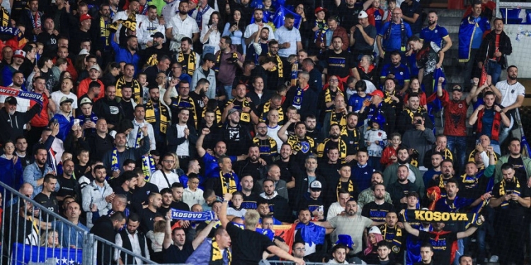 Federata thirrje tifozëve: Të gjithë në këmbë, të jemi lojtari i 12-të