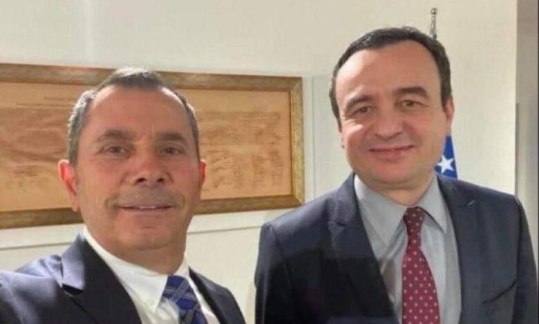 Tomë Gashi me “poezi” i dërgon mesazh Kurtit: Nëse Vjosën s’e votoni, Kosovën e lëndoni!