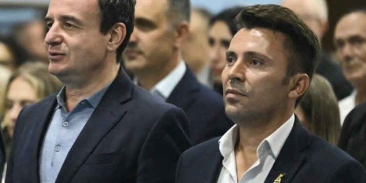 Rrustemi nuk dorëzohet, ua dërgon edhe një mesazh ambasadorëve: Na lini të gabojmë vet