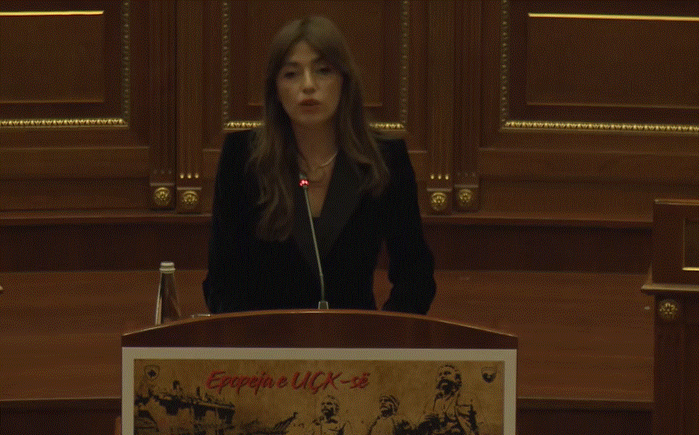 Haxhiu në seancën solemne: Rezistenca e Jasharajve në Prekaz ndryshoi historinë e Kosovës