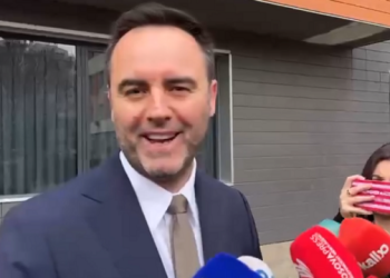 Konjufca pyetet pse ndërroi mendje e kandidoi për President: Po VV tokë të bon