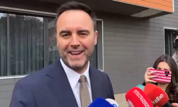 Konjufca pyetet pse ndërroi mendje e kandidoi për President: Po VV tokë të bon