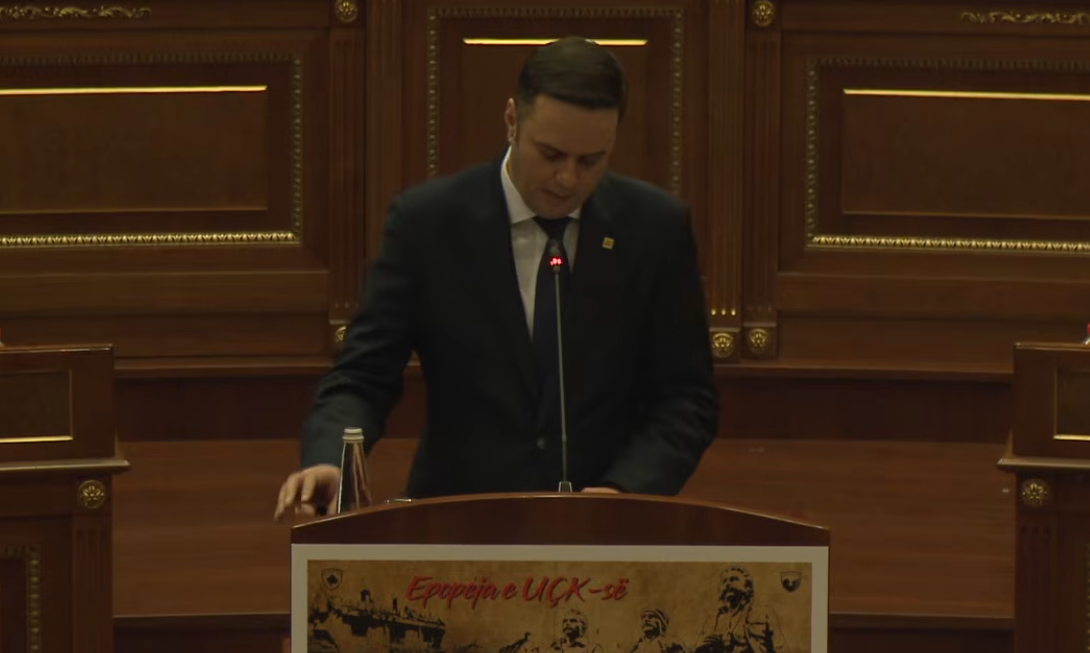 Abdixhiku: Adem Jashari ishte njeriu i parë që bëri hapin e parë në një rrugë që nuk e shihte askush