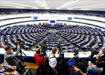 EWB: Draft-raportet e PE për Kosovën dhe Serbinë theksojnë krizat politike në të dyja vendet