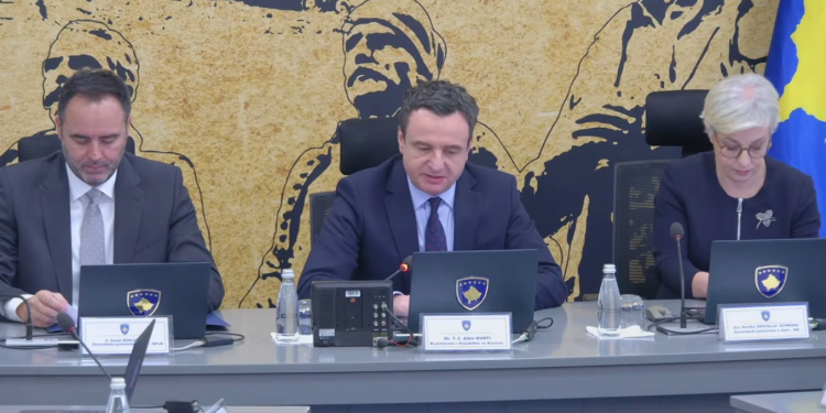 Kurti premton sërish: Nëse Kosova fiton nesër, edhe 1 milion euro të tjera për Kombëtaren