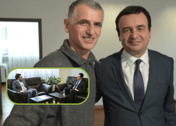 Durmishi tregon se si e kishte përzënë nga zyrat e Lëvizjes Vetëvendosje në vitin 2005 Shkëlzen Gashin