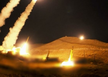 Khorramshahr-4 lëshohet drejt Tel Avivit, CNN: Në qytet ka rënë një raketë e madhe me disa nën-projektila