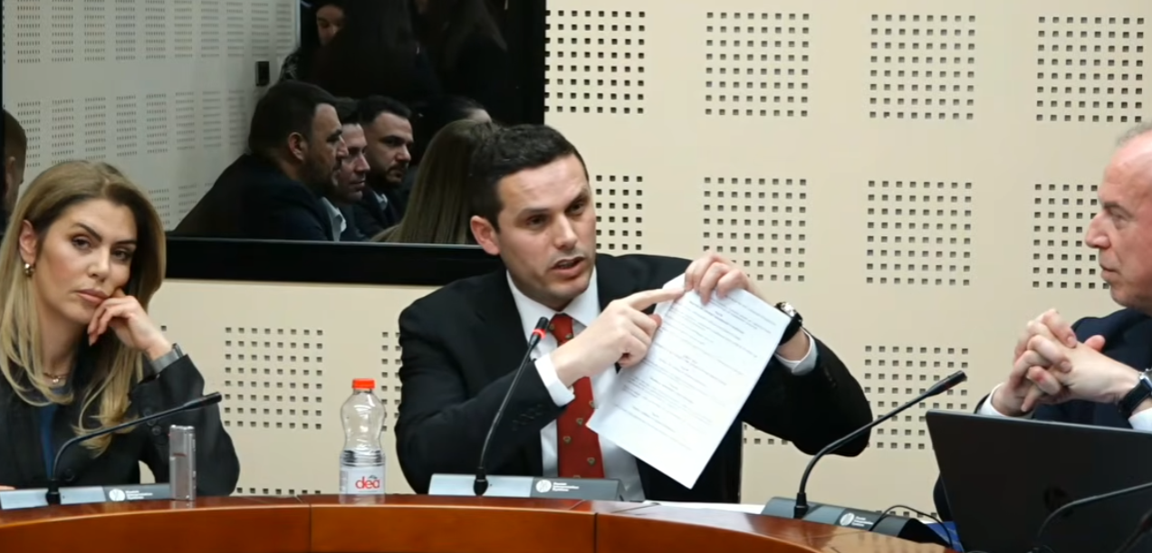 Miratohen kushtetuese për presidentin