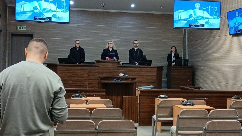 Thirrje për xhihad në rrjetet sociale – dënohen me burgim dy persona në Prishtinë