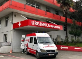 Aksident tragjik në Tiranë, vdes 28-vjeçari