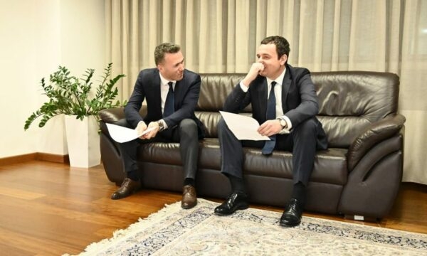 Reagojnë nga Kurti pas vendimit të Osmanit për të shpërndarë Kuvendin