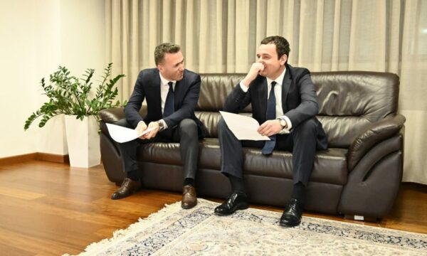 Reagojnë nga Kurti pas vendimit të Osmanit për të shpërndarë Kuvendin