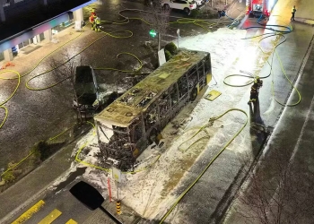 “Akt vetëvrasje” – Dalin detaje të reja nga zjarri tragjik në autobusin në Zvicër