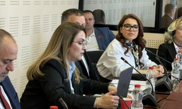 Selimi iu bën thirrje politikanëve: Procesin në Hagë mos e bëni pjesë të fushatave
