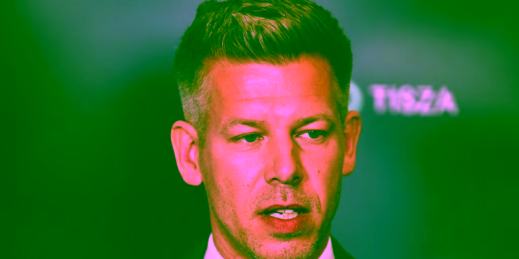 Magyar fiton zgjedhjet në Hungari, Orban e pranon humbjen