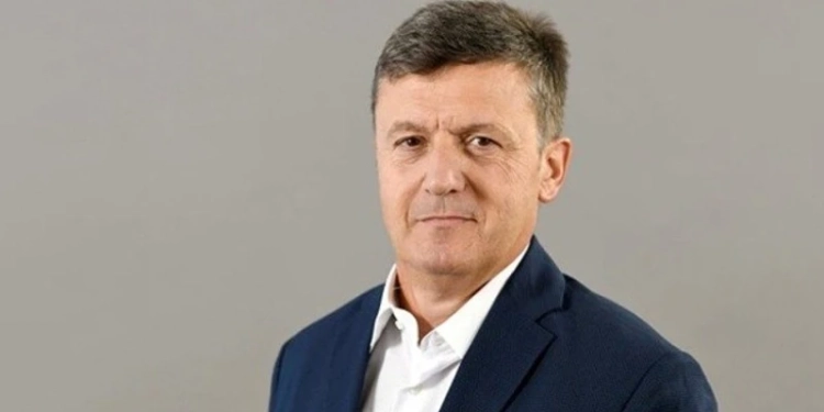 Djali i Adem Demaçit i del kundër Kurtit: Me qëllim nuk do kompromis për shmangien e zgjedhjeve, i konvenon kriza